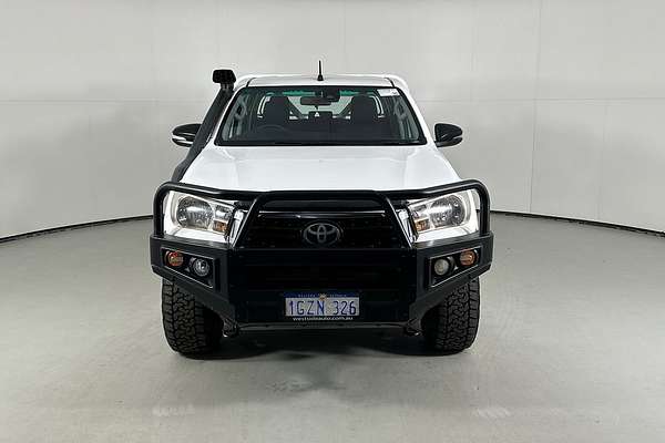 2020 Toyota HILUX SR (4x4) GUN126R MY19 UPGRADE 4X4