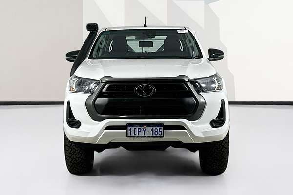 2021 Toyota HILUX SR (4x4) GUN126R 4X4