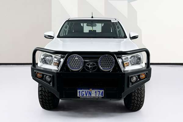 2019 Toyota HILUX SR (4x4) GUN126R MY19 4X4