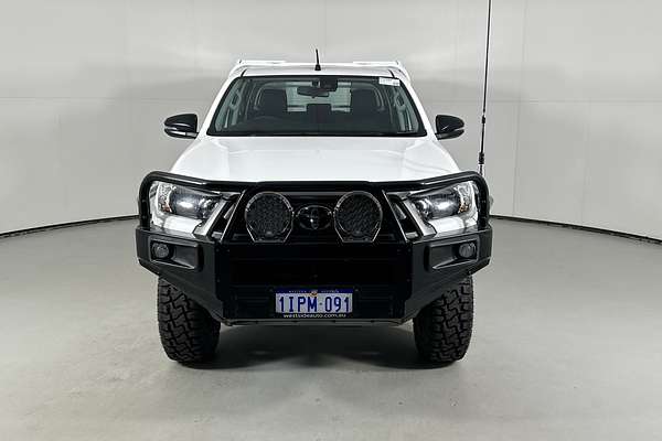2020 Toyota HILUX SR (4x4) GUN126R FACELIFT 4X4