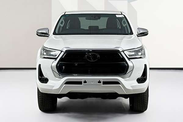 2021 Toyota HILUX SR5+ (4x4) GUN126R FACELIFT 4X4