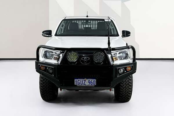 2019 Toyota HILUX SR (4x4) GUN126R MY19 UPGRADE 4X4
