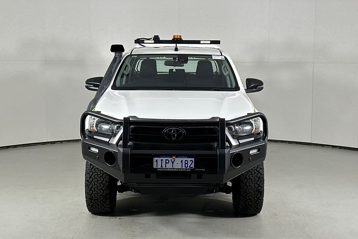 2020 Toyota HILUX SR (4x4) GUN126R FACELIFT 4X4