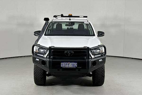 2020 Toyota HILUX SR (4x4) GUN126R FACELIFT 4X4