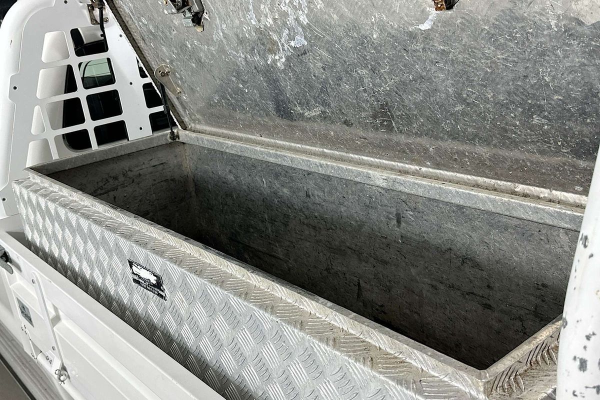 2013 Toyota HILUX SR (4x4) KUN26R MY12 4X4