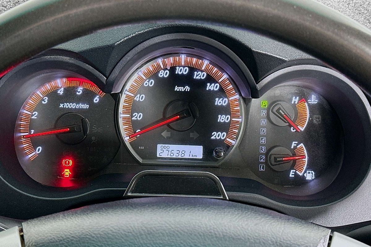 2013 Toyota HILUX SR (4x4) KUN26R MY12 4X4