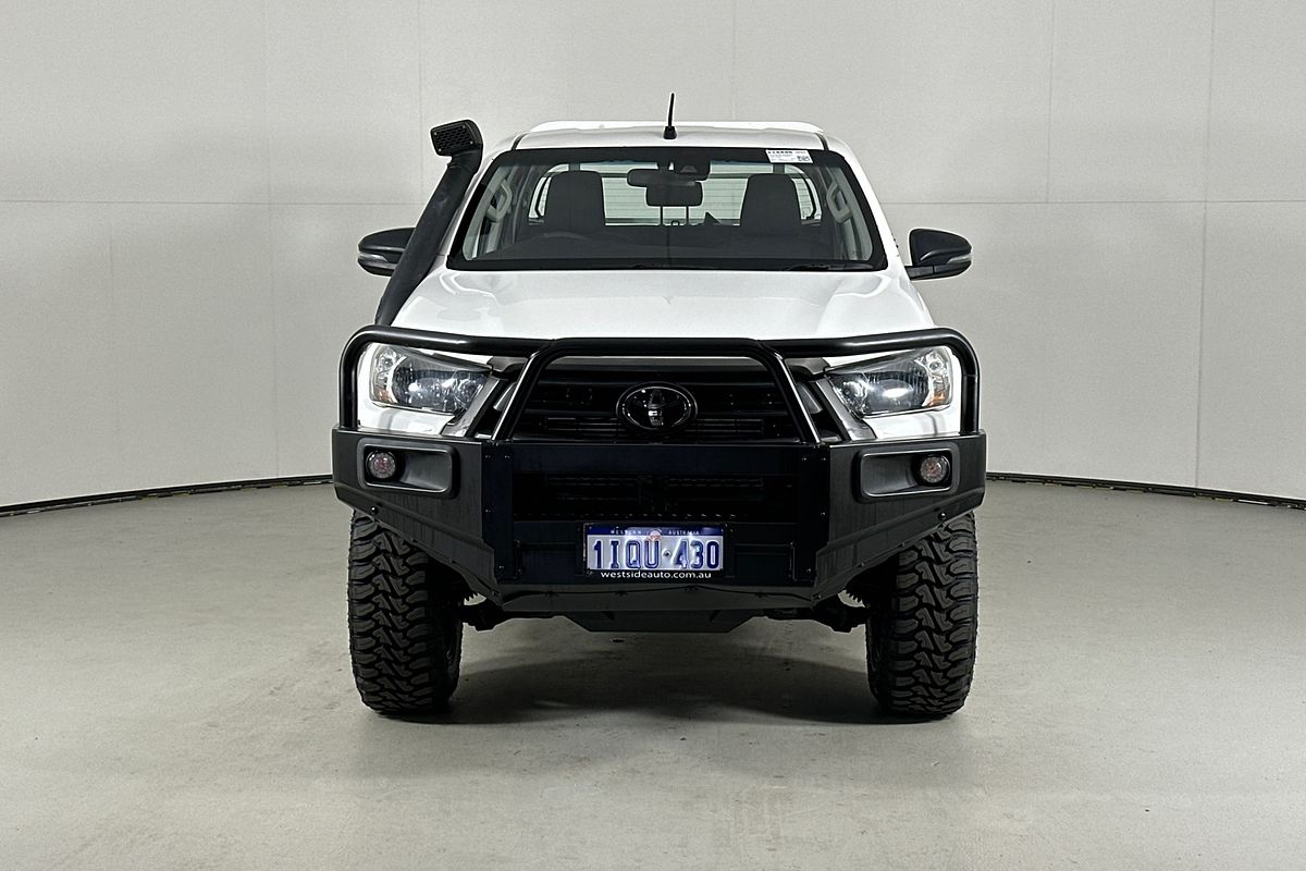 2020 Toyota HILUX SR (4x4) GUN126R FACELIFT 4X4