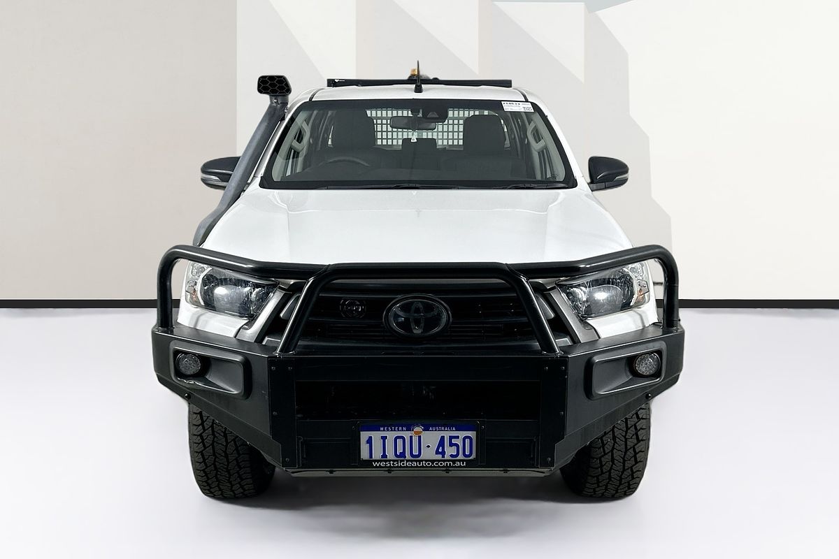 2021 Toyota HILUX SR (4x4) GUN126R 4X4