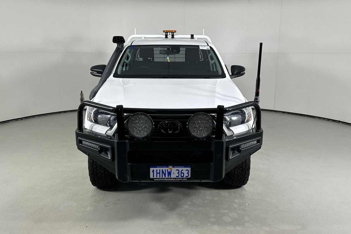2022 Toyota Hilux SR (4x4) GUN126R 4X4