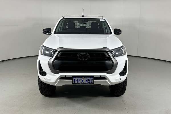 2020 Toyota HILUX SR (4x4) GUN126R FACELIFT 4X4