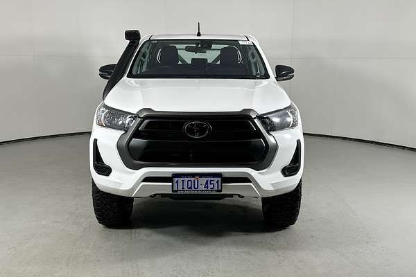 2021 Toyota HILUX SR (4x4) GUN126R 4X4