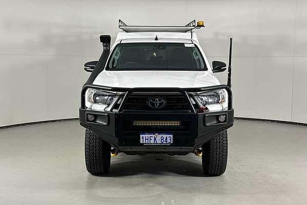 2020 Toyota HILUX SR (4x4) GUN126R FACELIFT 4X4