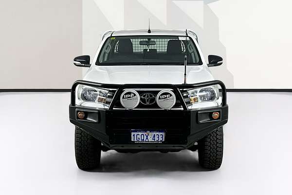 2018 Toyota HILUX SR (4x4) GUN126R MY17 4X4