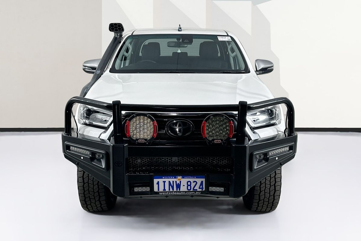 2021 Toyota HILUX SR5 (4x4) GUN126R 4X4