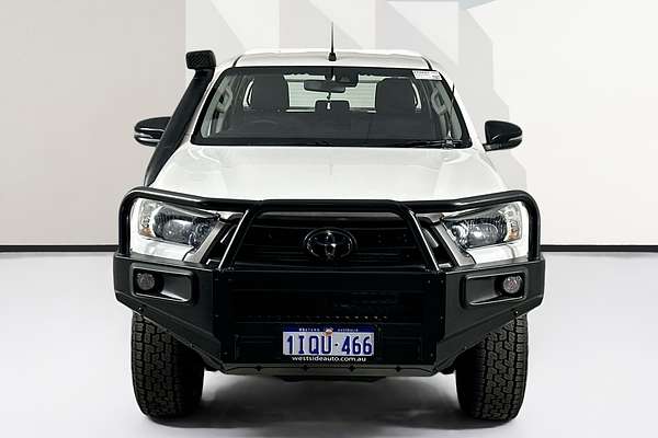 2020 Toyota HILUX SR (4x4) GUN126R FACELIFT 4X4