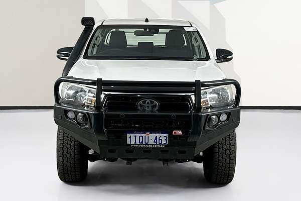 2020 Toyota HILUX SR (4x4) GUN126R MY19 UPGRADE 4X4