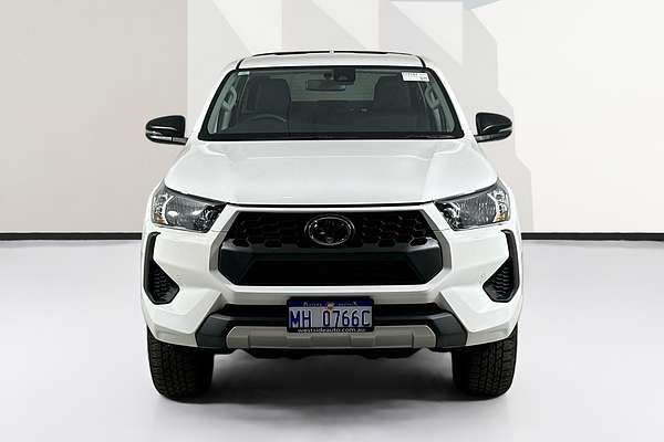 2024 Toyota HILUX SR (4x4) GUN126R 4X4