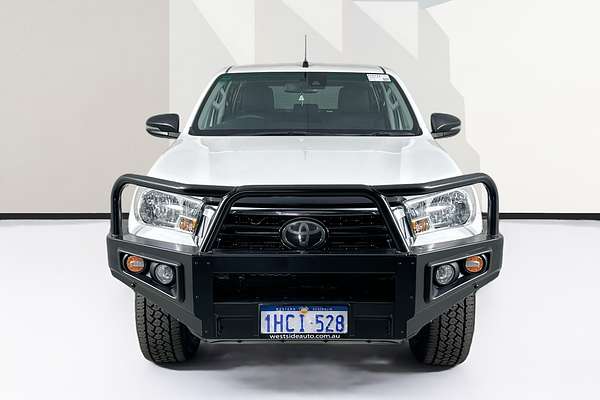 2020 Toyota HILUX SR (4x4) GUN126R MY19 UPGRADE 4X4