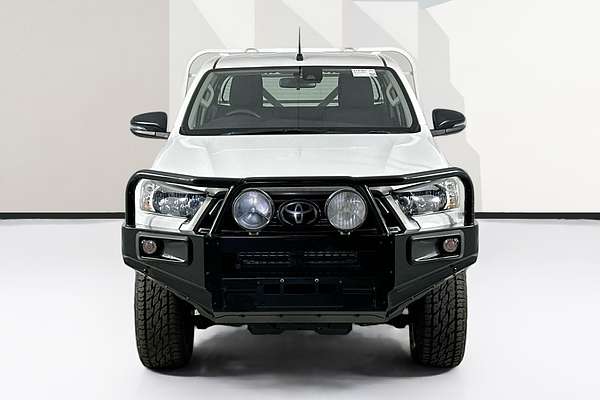 2020 Toyota Hilux SR (4x4) GUN126R FACELIFT 4X4