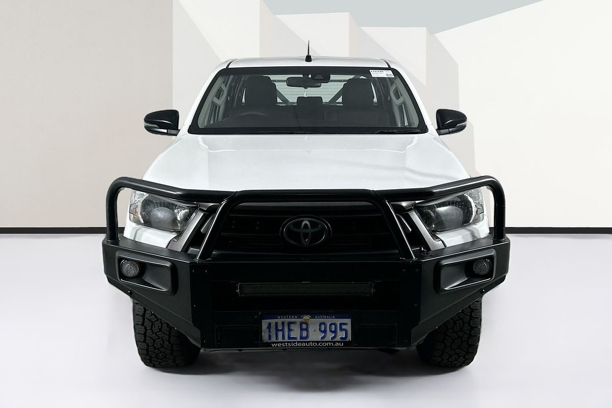 2020 Toyota HILUX SR (4x4) GUN126R FACELIFT 4X4