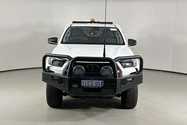 2024 Toyota HILUX SR (4x4) STEEL WHEELS GUN126R 4X4