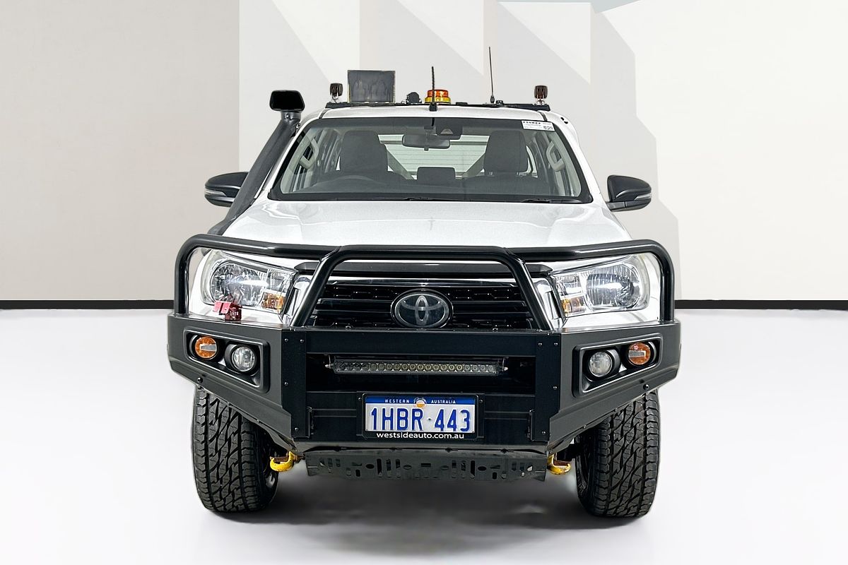 2023 Toyota HILUX SR (4x4) GUN126R 4X4