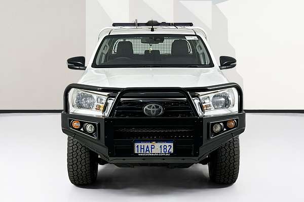 2020 Toyota HILUX SR (4x4) GUN126R MY19 UPGRADE 4X4