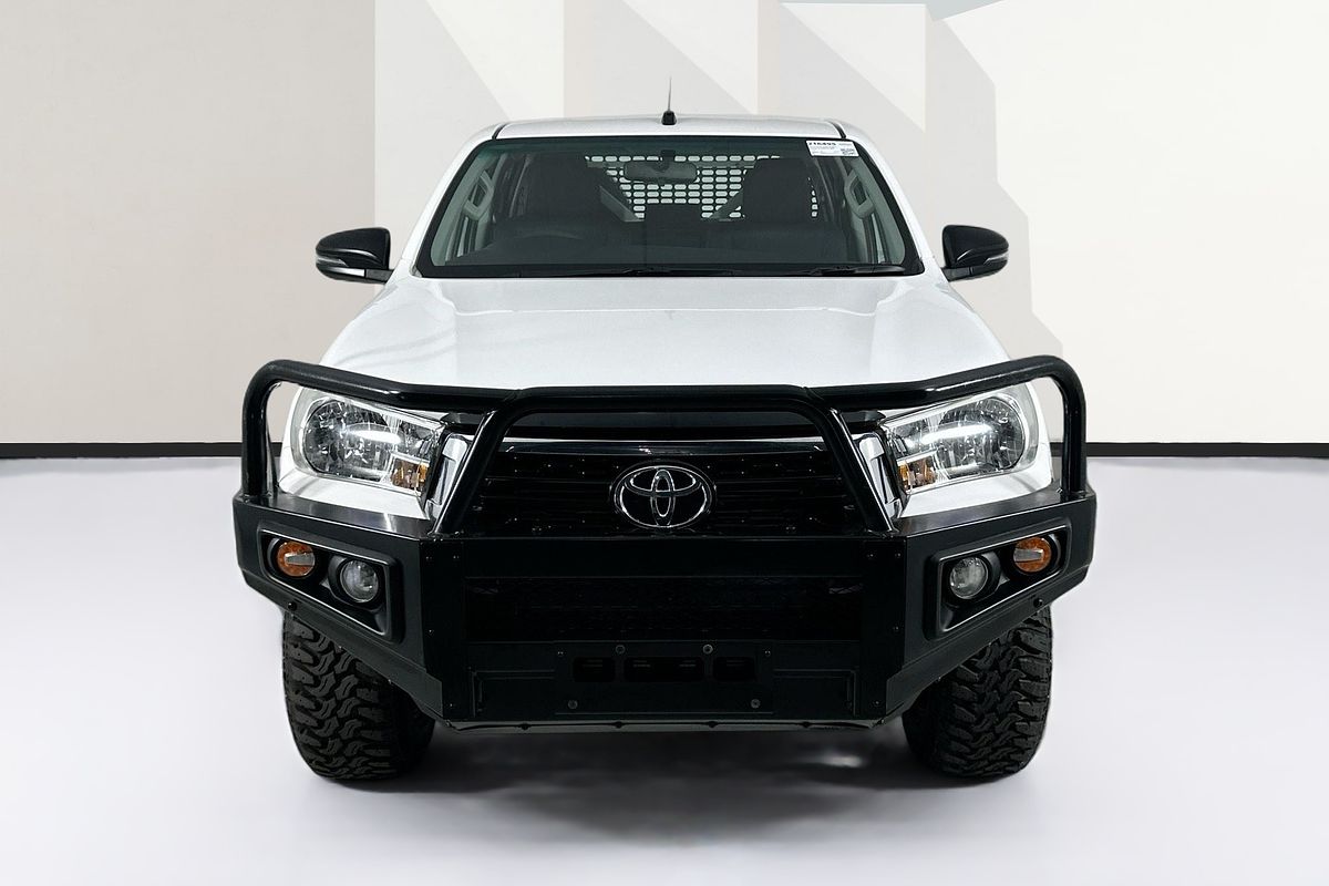 2019 Toyota HILUX SR (4x4) GUN126R MY19 4X4