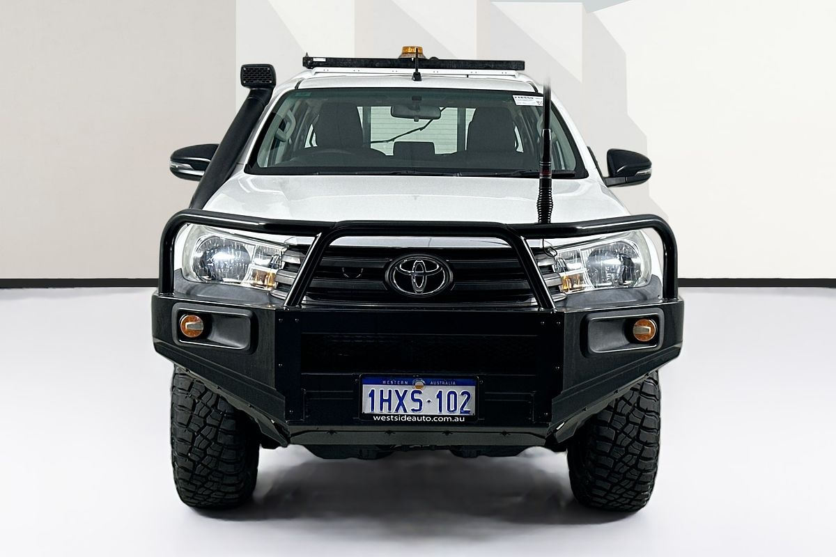 2018 Toyota HILUX SR (4x4) GUN126R MY17 4X4