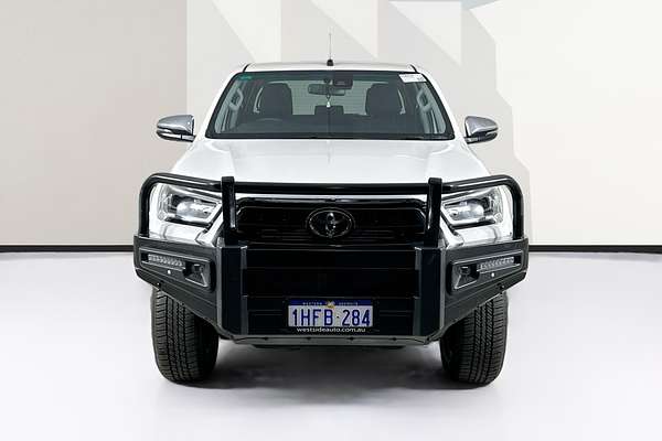 2021 Toyota HILUX SR5 (4x4) GUN126R 4X4
