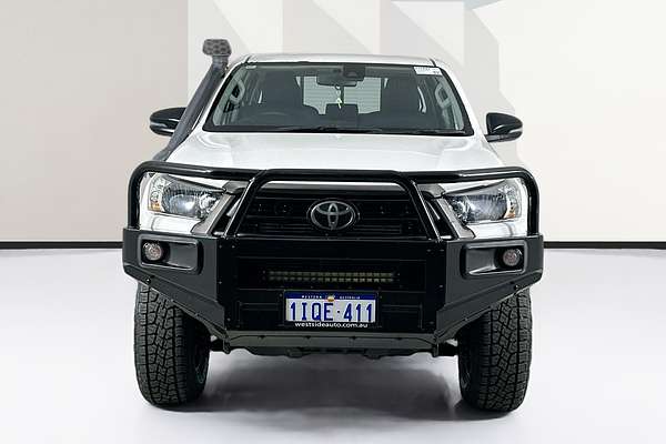 2021 Toyota HILUX SR (4x4) GUN126R FACELIFT 4X4