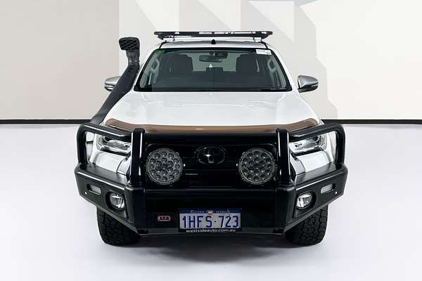 2021 Toyota HILUX SR5 (4x4) GUN126R 4X4