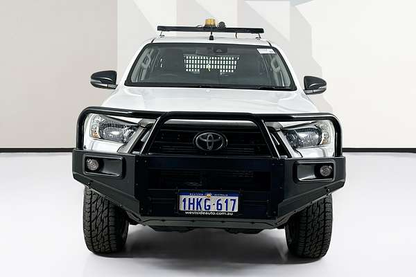 2021 Toyota HILUX SR (4x4) GUN126R 4X4