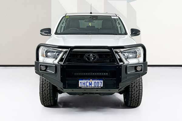 2020 Toyota HILUX SR (4x4) GUN126R FACELIFT 4X4