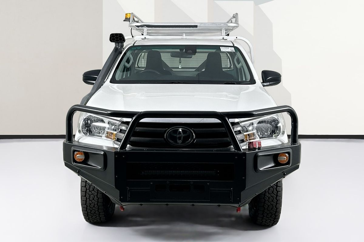 2021 Toyota HILUX SR (4x4) GUN126R 4X4