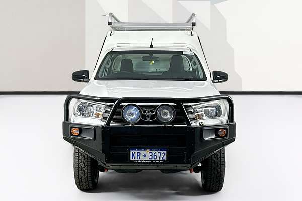 2018 Toyota HILUX SR (4x4) GUN126R MY17 4X4