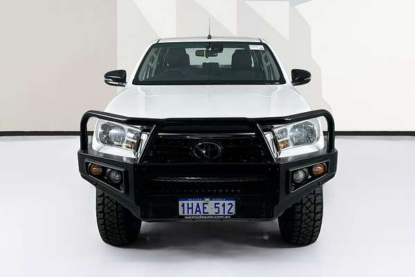 2020 Toyota HILUX SR (4x4) GUN126R MY19 UPGRADE 4X4
