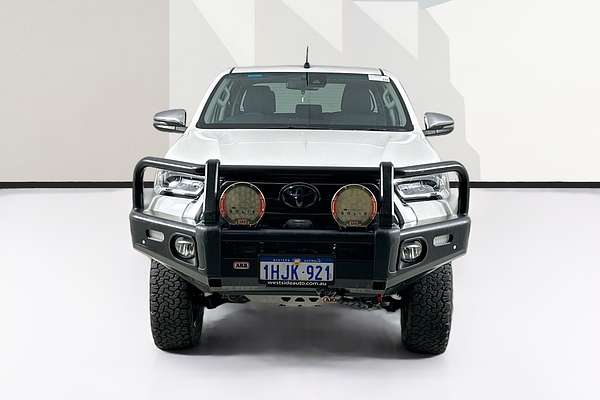2021 Toyota HILUX SR5 (4x4) GUN126R FACELIFT 4X4