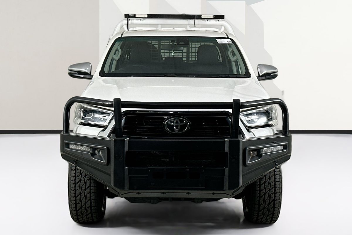 2021 Toyota HILUX SR5 (4x4) GUN126R FACELIFT 4X4