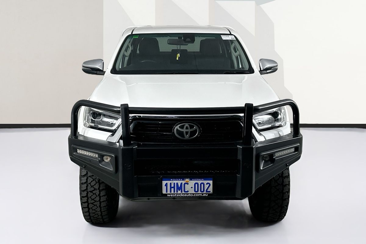 2021 Toyota HILUX SR5 (4x4) GUN126R 4X4