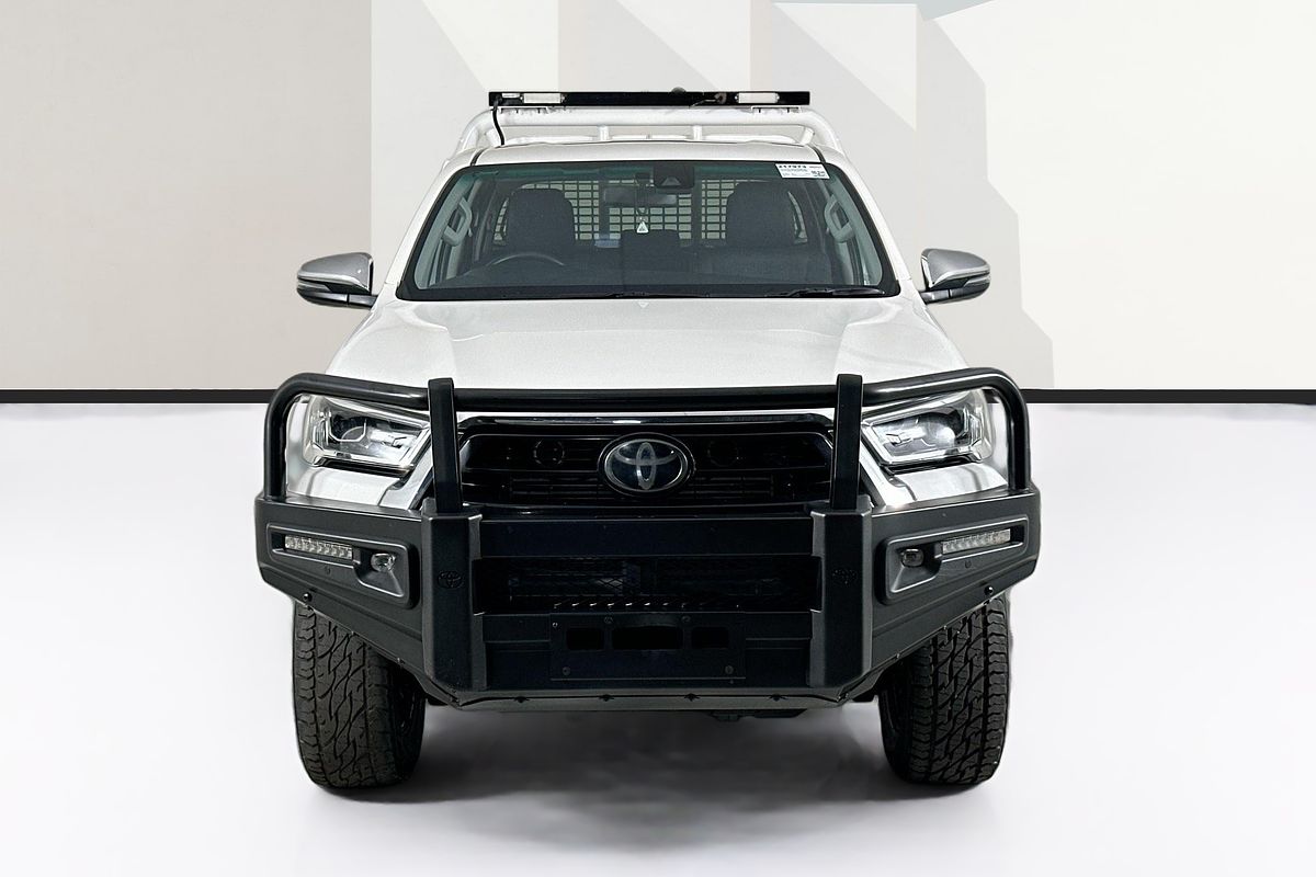 2021 Toyota HILUX SR5 (4x4) GUN126R 4X4