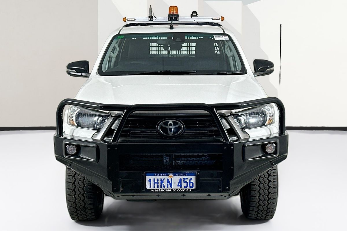 2021 Toyota HILUX SR (4x4) GUN126R 4X4