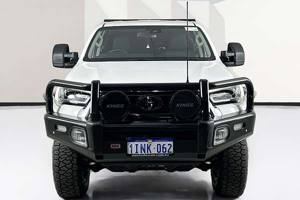2022 Toyota HILUX SR5 (4x4) GUN126R 4X4