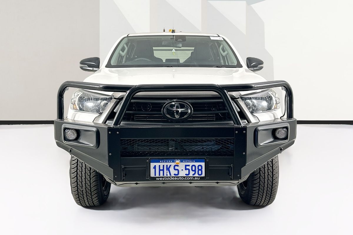 2021 Toyota HILUX SR (4x4) GUN126R FACELIFT 4X4
