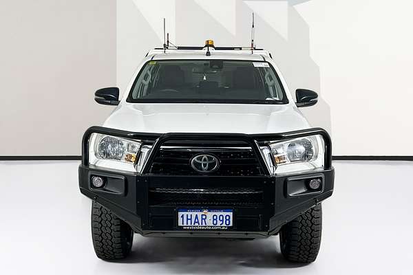 2020 Toyota HILUX SR (4x4) GUN126R MY19 UPGRADE 4X4
