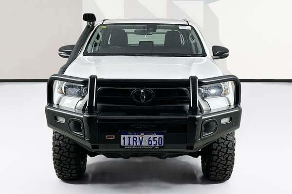 2022 Toyota HILUX SR (4x4) GUN126R 4X4