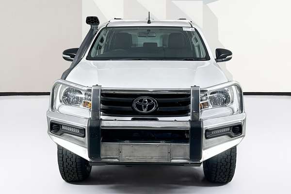 2017 Toyota HILUX SR (4x4) GUN126R MY17 4X4