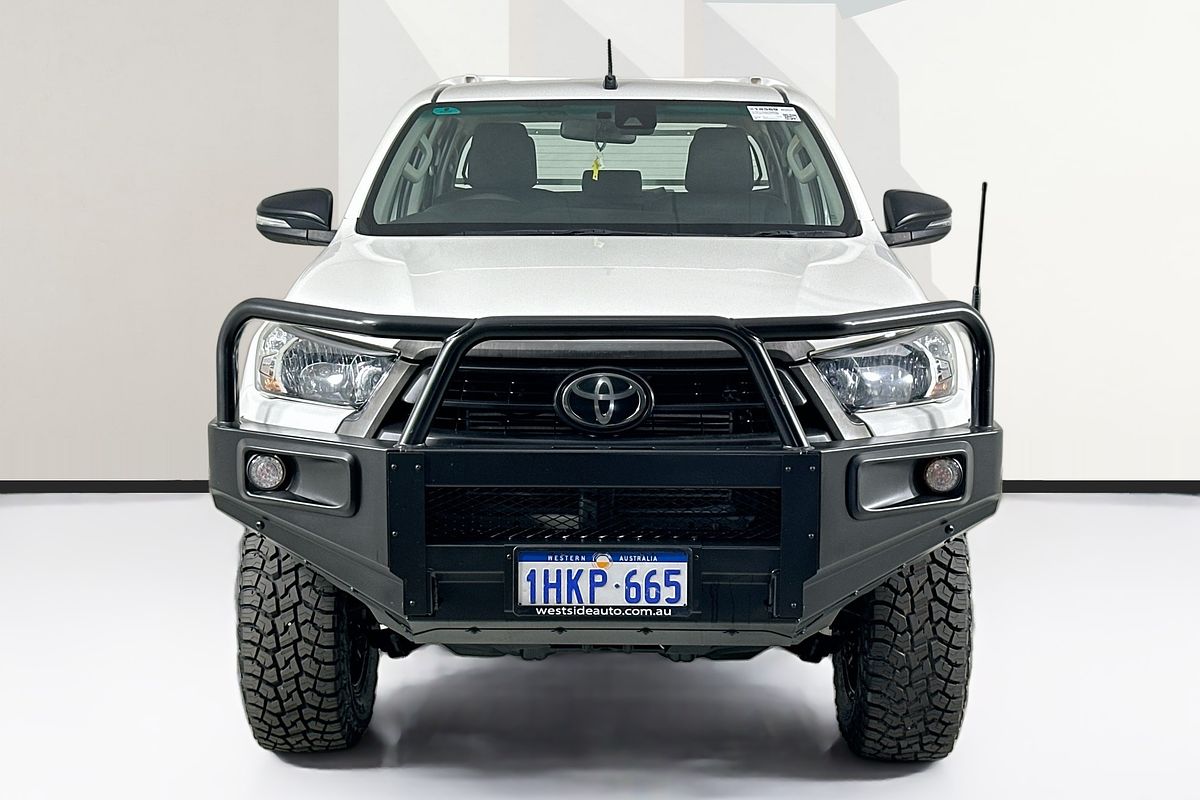2021 Toyota HILUX SR (4x4) GUN126R 4X4
