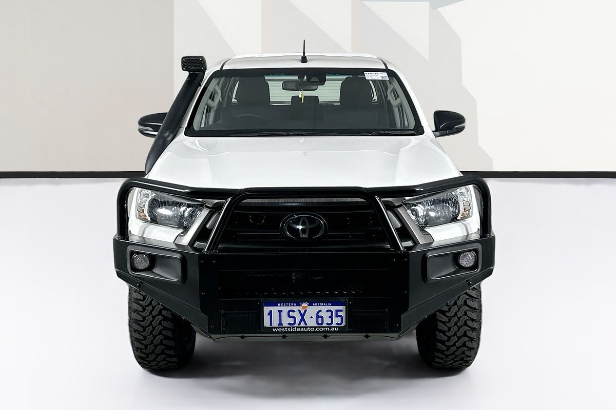 2021 Toyota HILUX SR (4x4) GUN126R FACELIFT 4X4