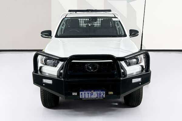 2024 Toyota HILUX SR 48V (4x4) GUN126R 4X4